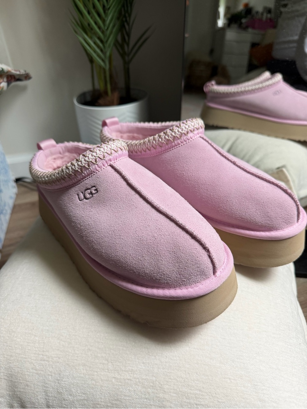 UGG Pink Diamond Tazz II